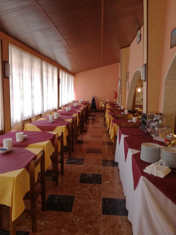 Albergo Giardino Тосколано-Мадерно Экстерьер фото